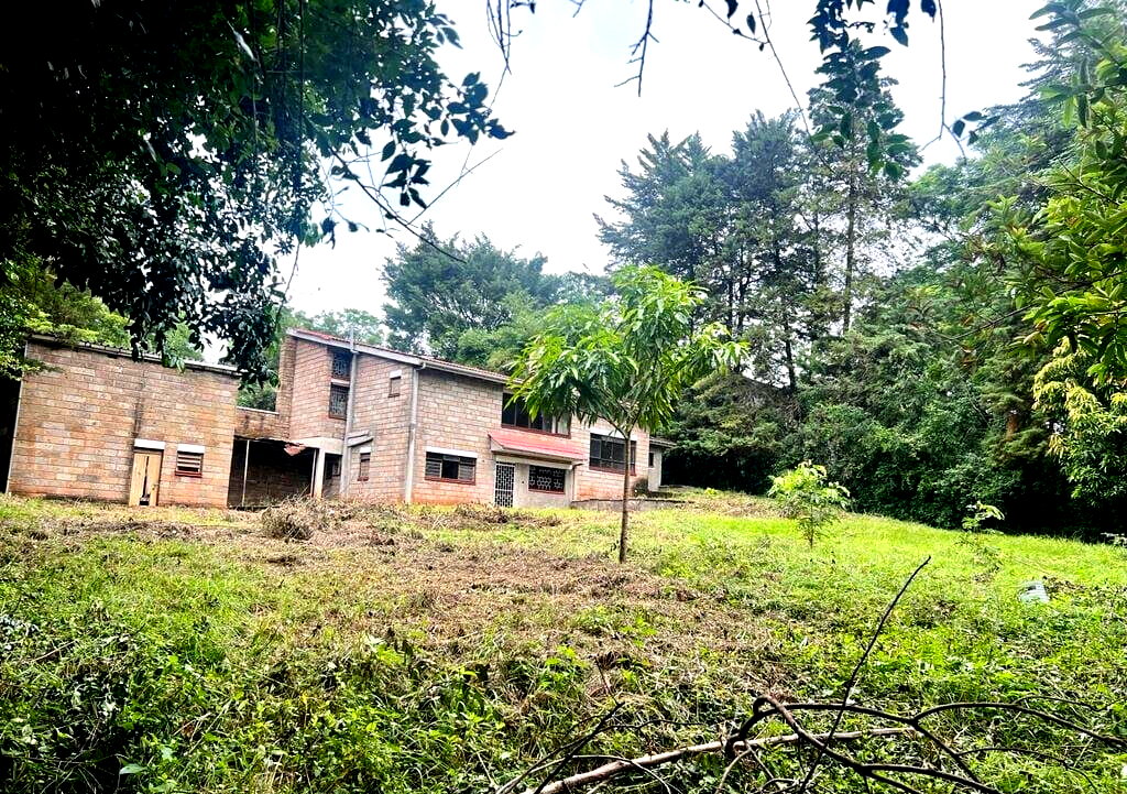 1.2-Acre Runda Plot with Garden