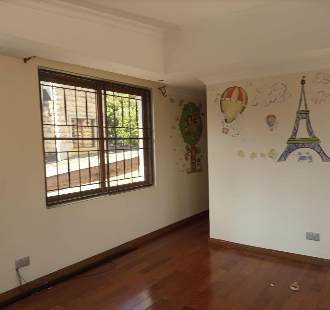 5-Ensuite Townhouse with DSQ Garden in 4-Unit Gated Community - Lavington