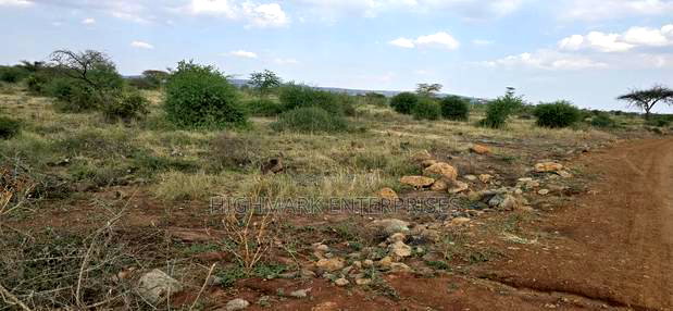 2 Acres for Sale in Lukenya