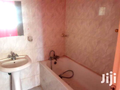 3bdrm Apartment in Honey Suckle Estate, Embakasi for sale - Image 6