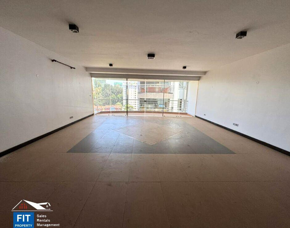 3BR All-Ensuite with Jacuzzi & Resort Amenities - Riverside Drive