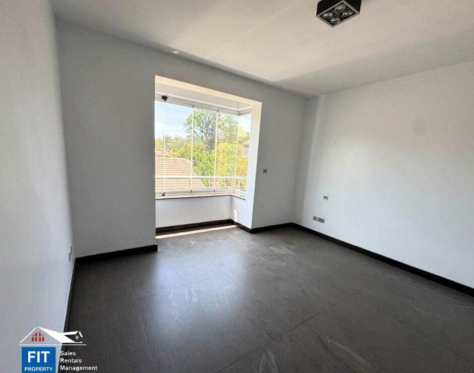 3BR All-Ensuite with Jacuzzi & Resort Amenities - Riverside Drive