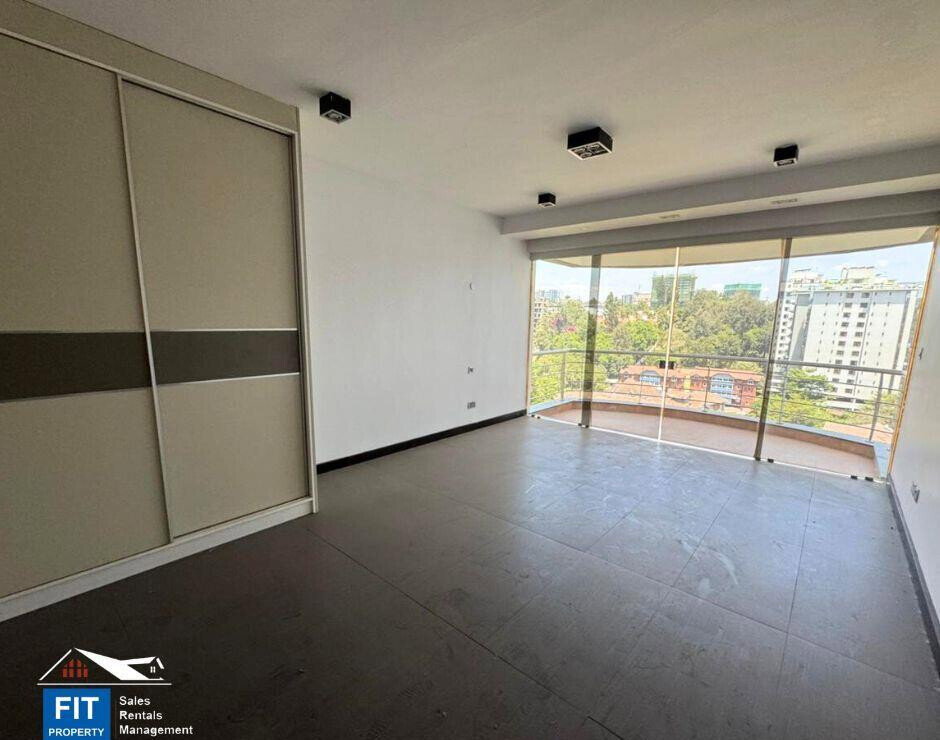 3BR All-Ensuite with Jacuzzi & Resort Amenities - Riverside Drive