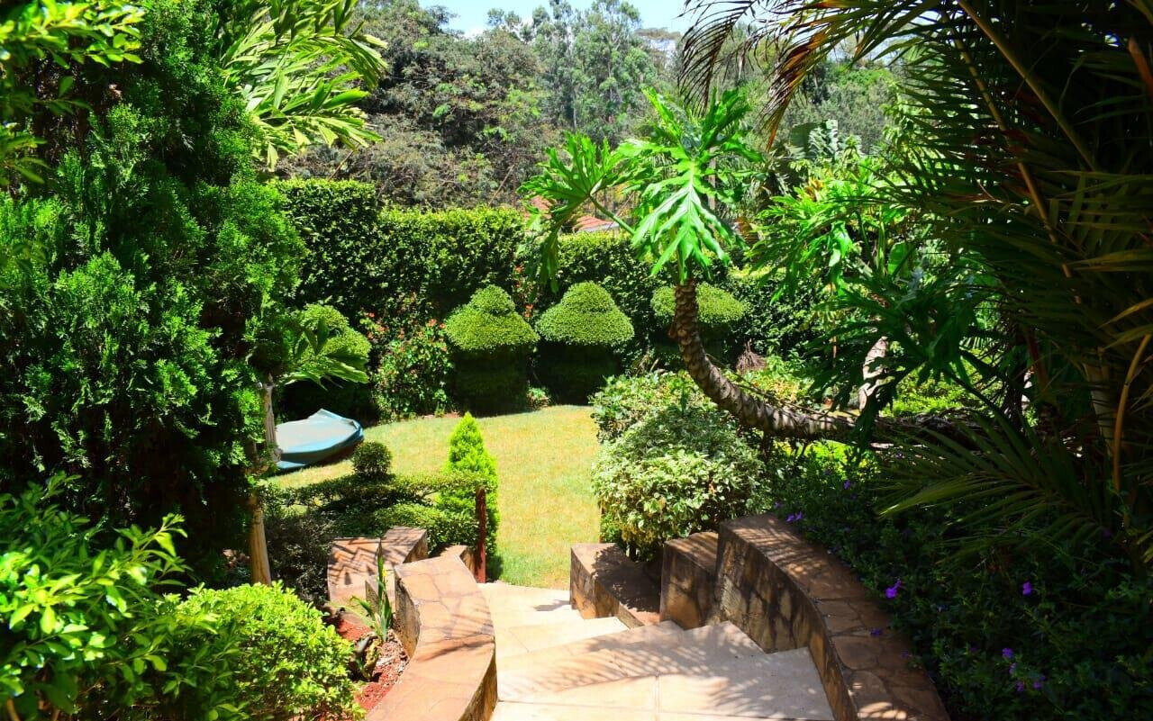 Half Acre Garden Home with Pool