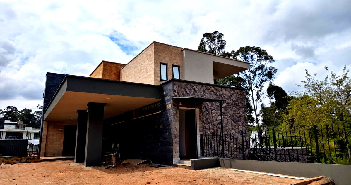 Brand New 4-Ensuite Townhouse with Private Garden - Old Loresho