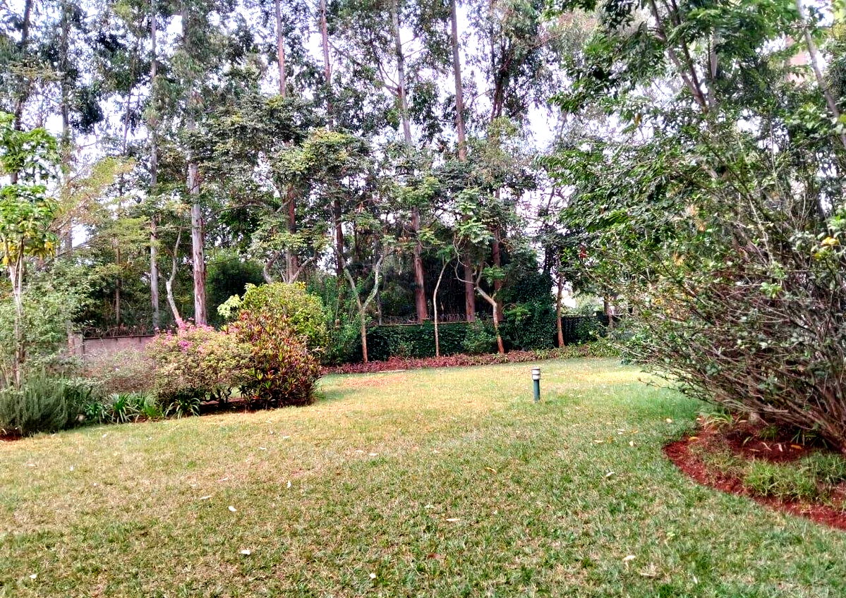 5BR All-Ensuite Townhouse with Gym & Ample Parking - Runda