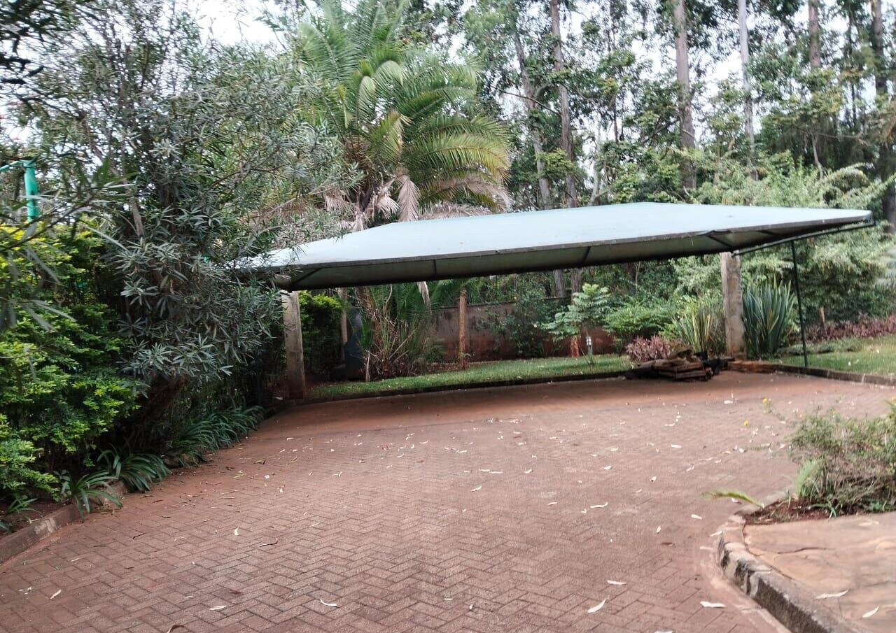 5BR All-Ensuite Townhouse with Gym & Ample Parking - Runda