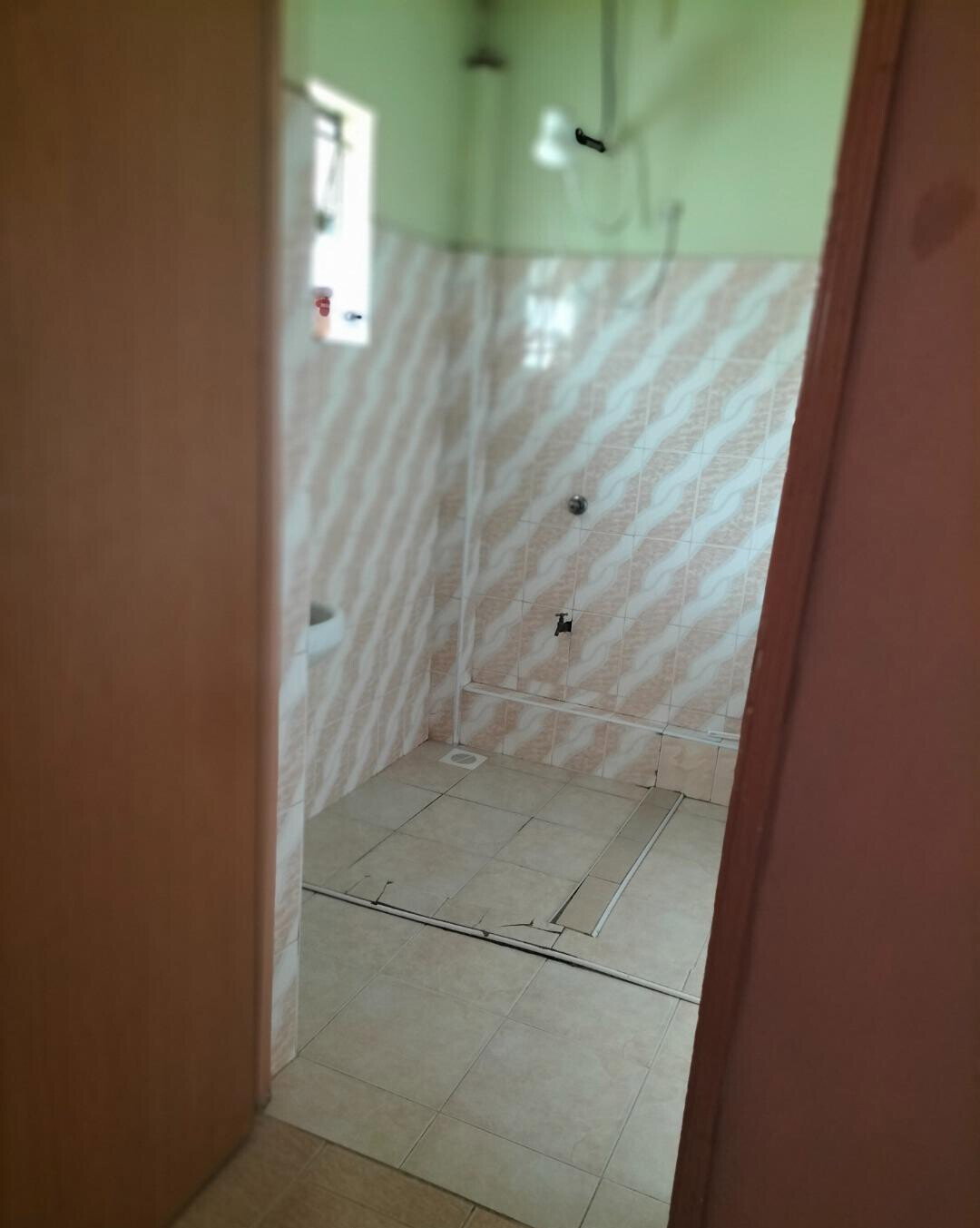 4BR Townhouse with Bathtub & Balconies - 50x100 off Mombasa Road