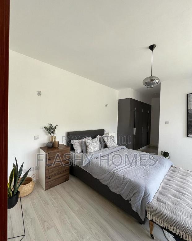 5bdrm Villa in Hardy for sale