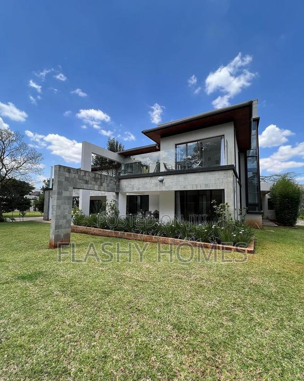 5bdrm Villa in Hardy for sale