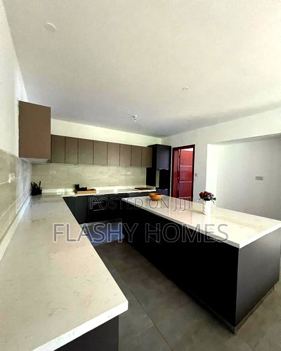 5bdrm Villa in Hardy for sale - Image 4