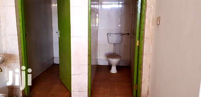 3000 Sq Feet Godown to Let Near DT Dobie - Image 9