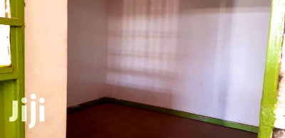 3000 Sq Feet Godown to Let Near DT Dobie - Image 5