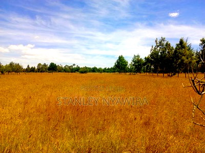 2.5 Acreas Along Nanyuki Nyeri Highway Behind Landing Place - Image 1