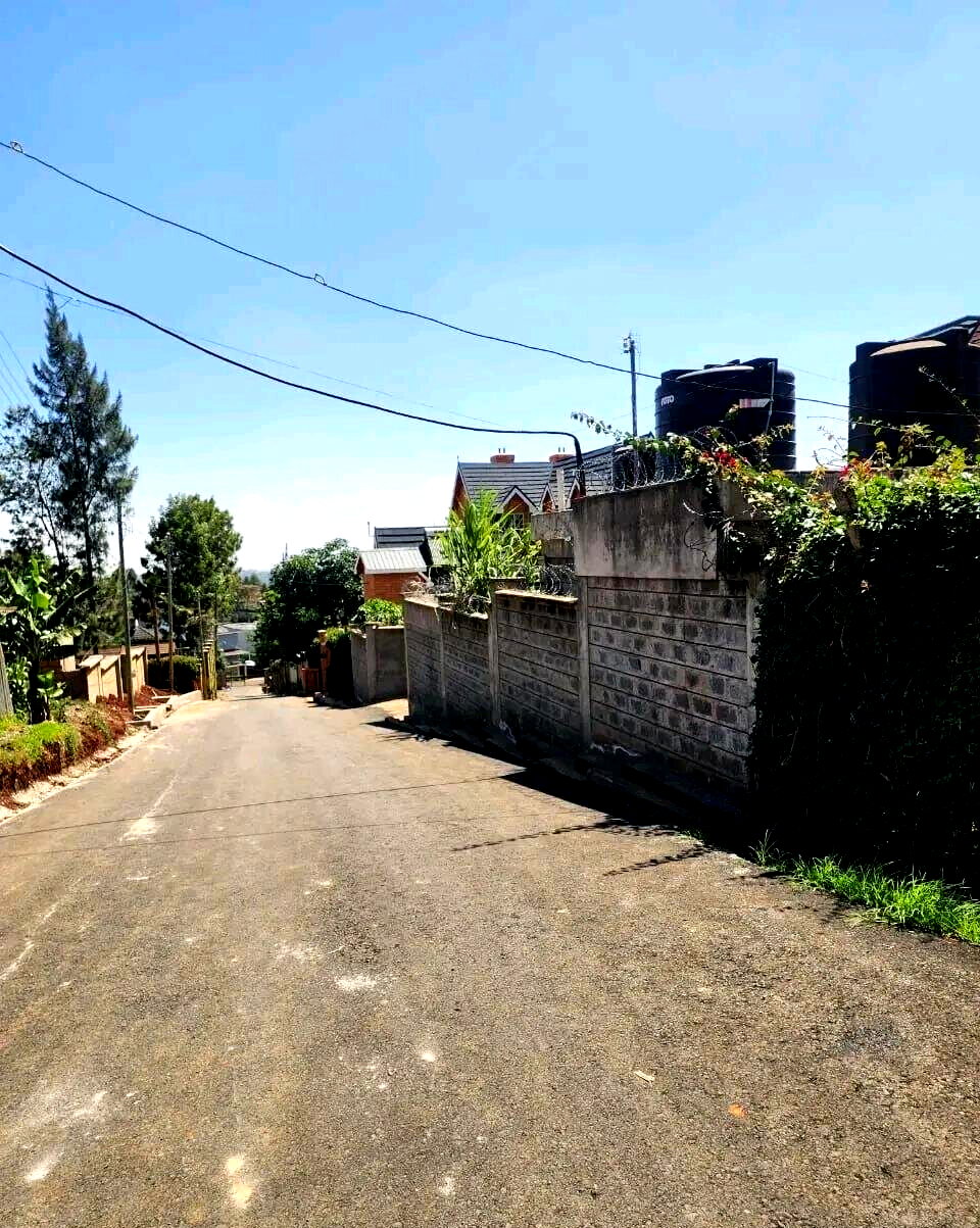 KSh 11M Garden Plot with Parking