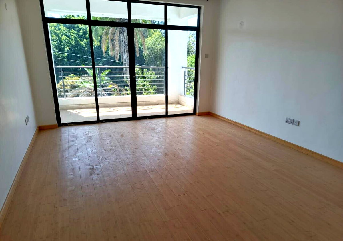 4-Ensuite Townhouse with DSQ on Convent Drive - Lavington