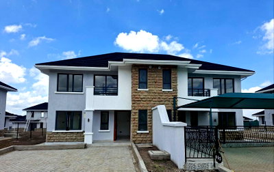 3BR Townhouse with Garden at KSh 18.8M