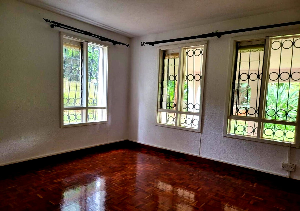 Spacious 4BR Garden Home