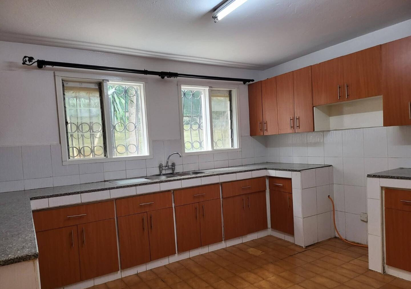Spacious 4BR Garden Home