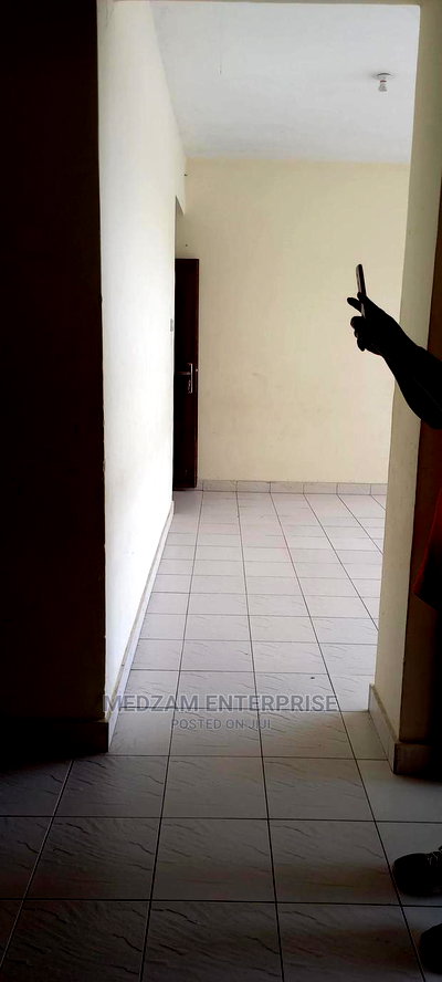 3bdrm Apartment in Kisimani, Ziwa la Ngombe for rent - Image 5