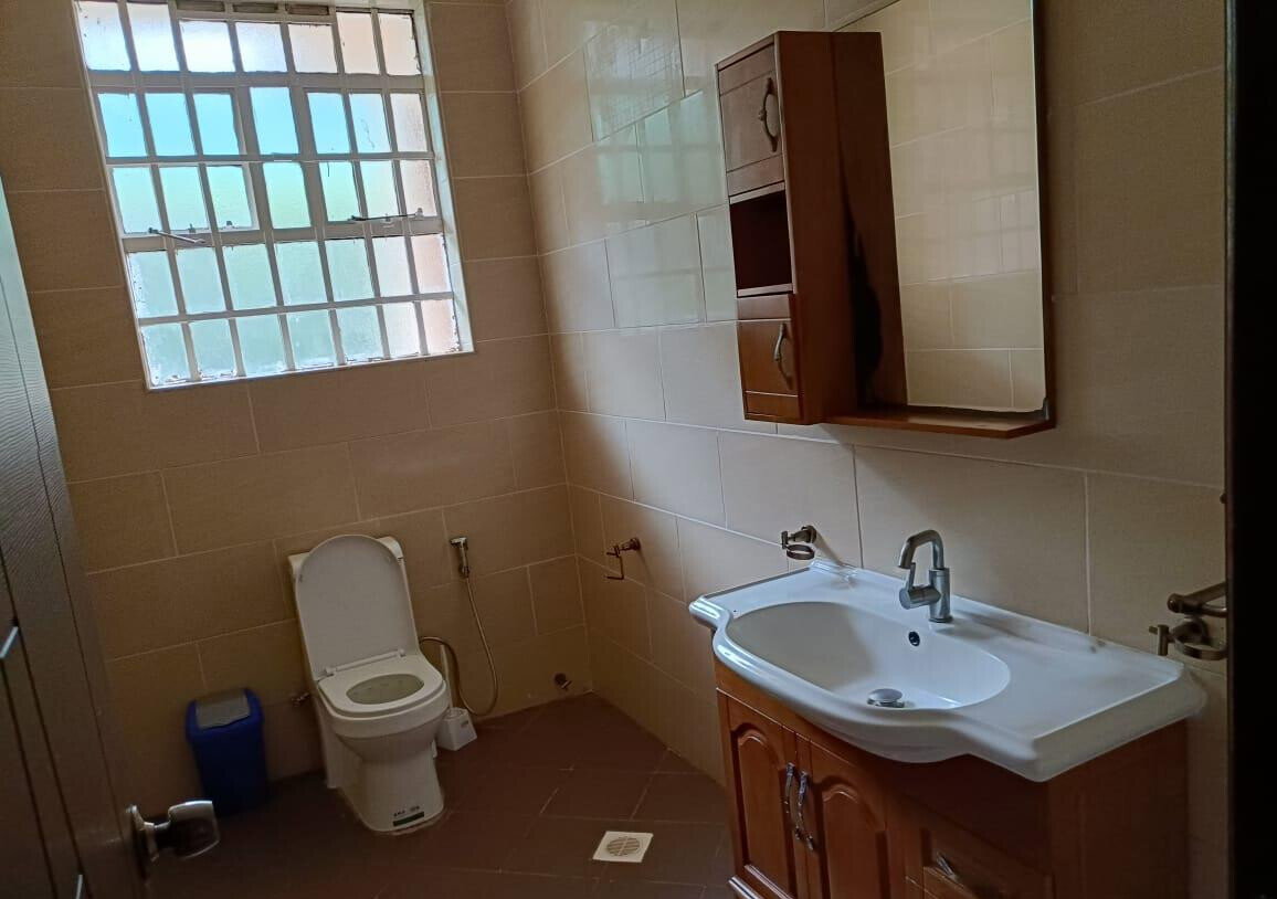 0.57 Acre Runda Haven at KSh 450K