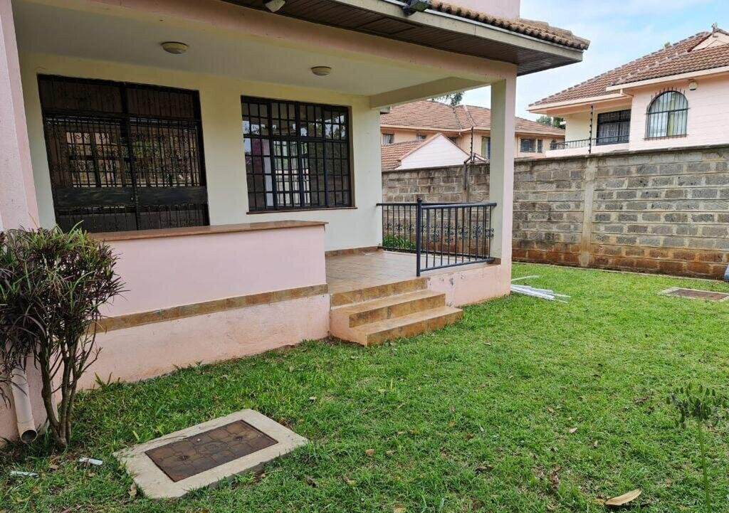 5-Ensuite Townhouse with DSQ & Private Garden - Lavington