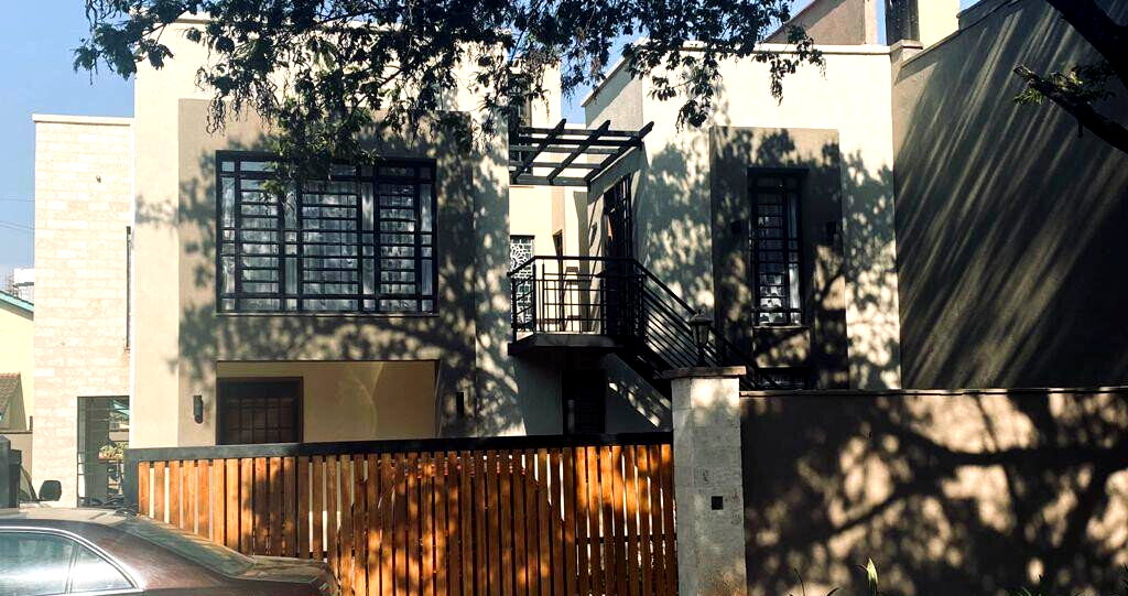 4BR Townhouse with DSQ & Lush Garden - Kilimani