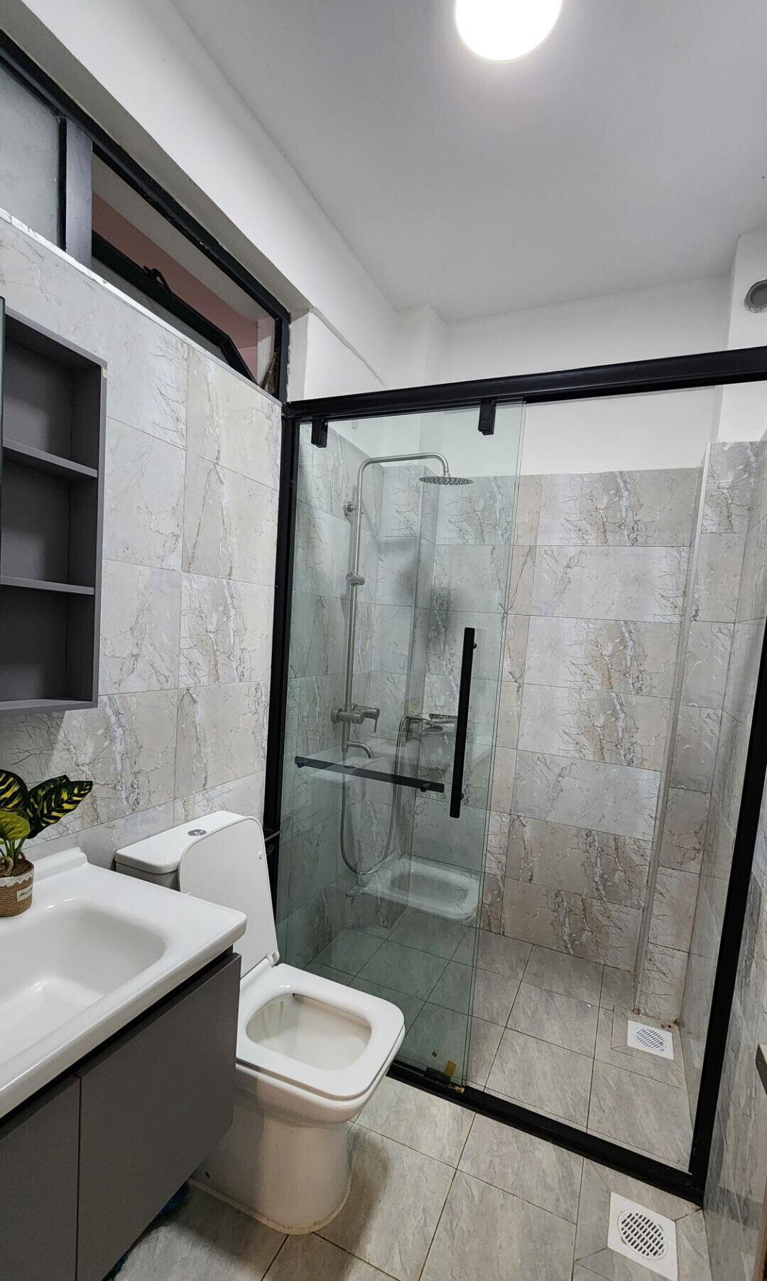 3BR Luxury Apartment with Custom Finishes & High-Speed Lifts - Kilimani