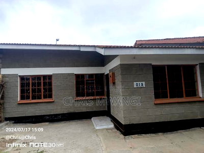 3bdrm Bungalow in Valley Street, Mombasa Road for sale - Image 1
