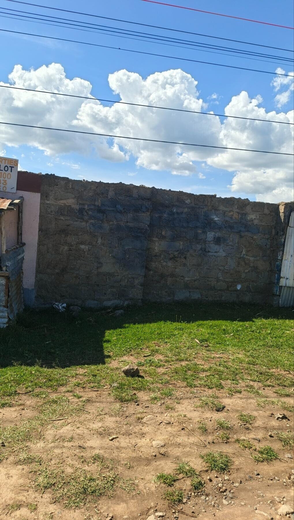 Quarter Acre Garden Plot with Parking - KSh 13M