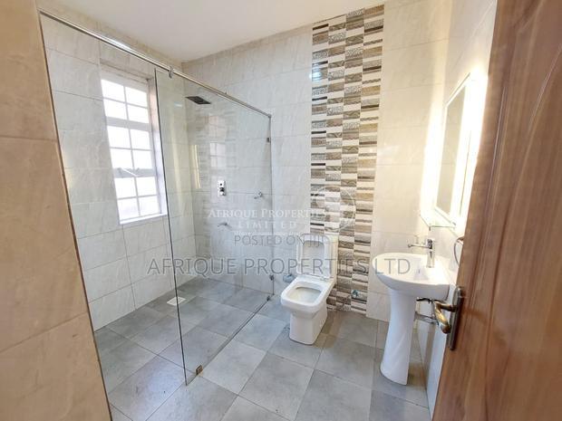 4bdrm Mansion in Thika Green for rent