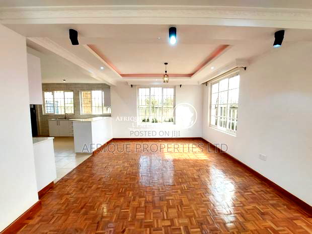 4bdrm Mansion in Thika Green for rent