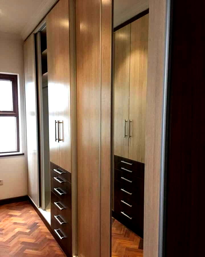 New 5-Ensuite Townhouse with TV Room & Garden - Lavington
