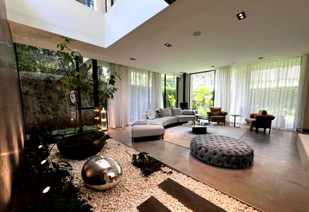 5-Ensuite Townhouse with Two Kitchens & DSQ - Lavington