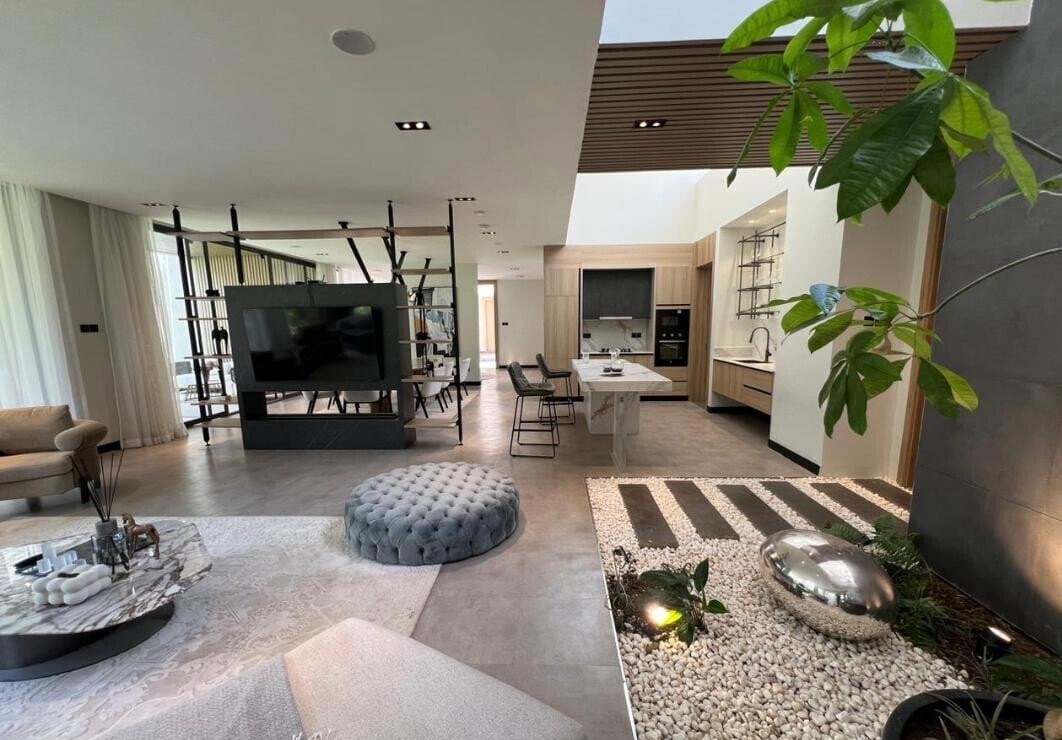 5-Ensuite Townhouse with Two Kitchens & DSQ - Lavington