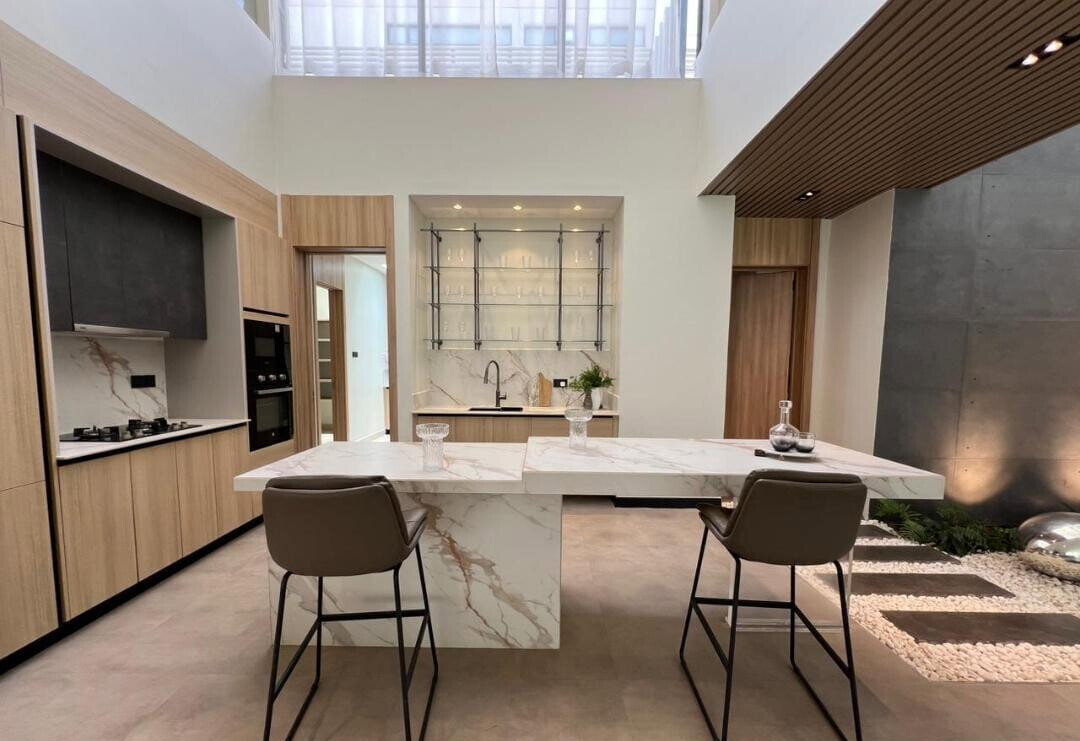 5-Ensuite Townhouse with Two Kitchens & DSQ - Lavington