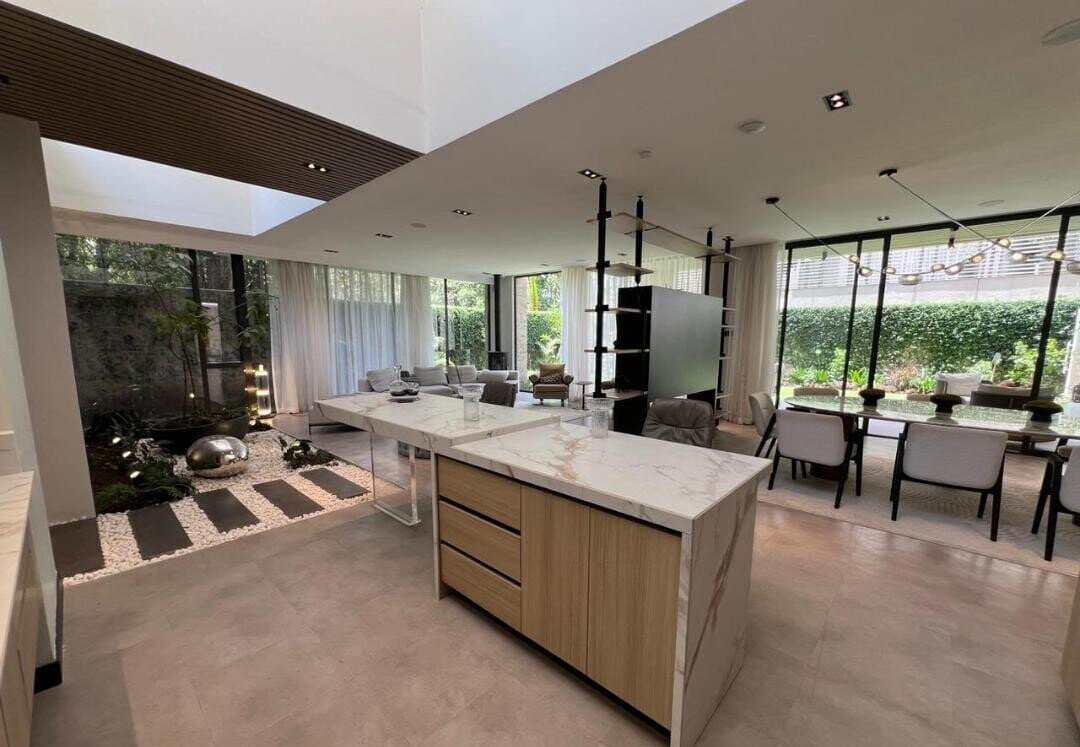5-Ensuite Townhouse with Two Kitchens & DSQ - Lavington