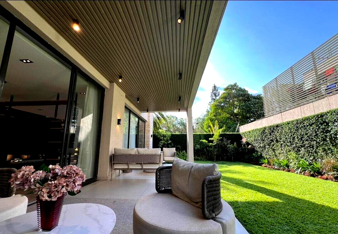 5-Ensuite Townhouse with Two Kitchens & DSQ - Lavington