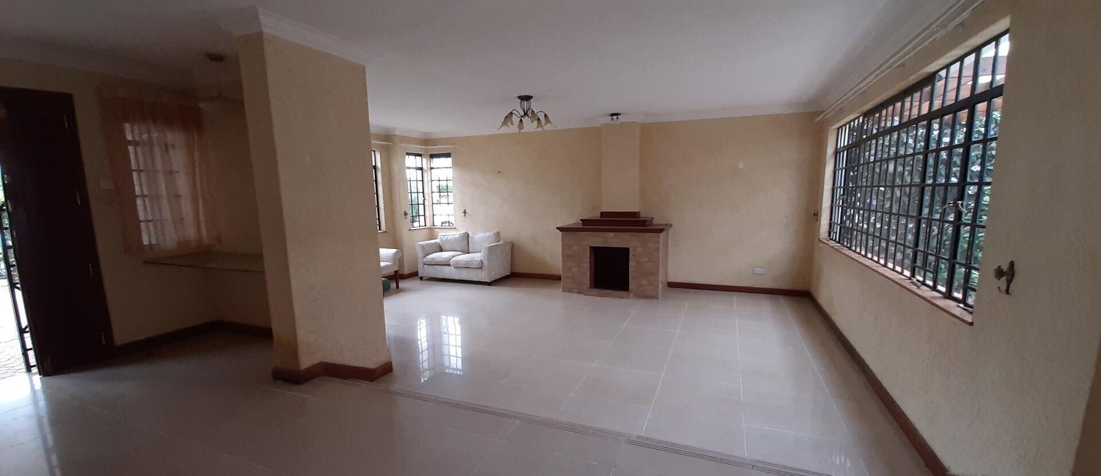 4-Ensuite Townhouse with Fireplace & Pool Access - Westlands