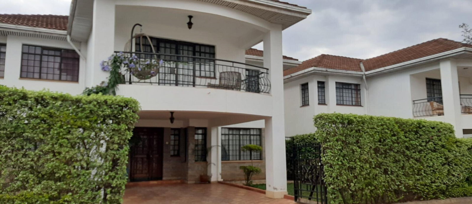 4-Ensuite Townhouse with Fireplace & Pool Access - Westlands