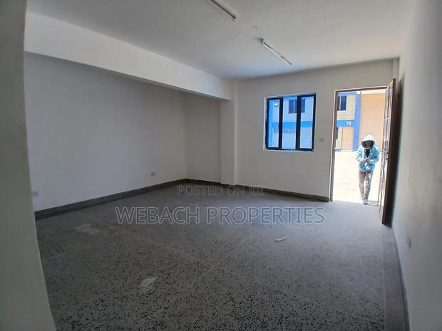 8280sqft Godown to Let in Mlolongo Area