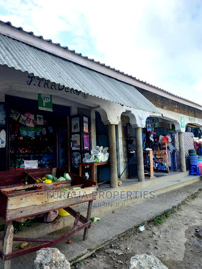 10bdrm Bungalow in Bamburi for Sale - Image 4