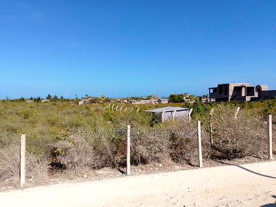 16 Acres Ideal for Villa or Hotel in Watamu - Image 2