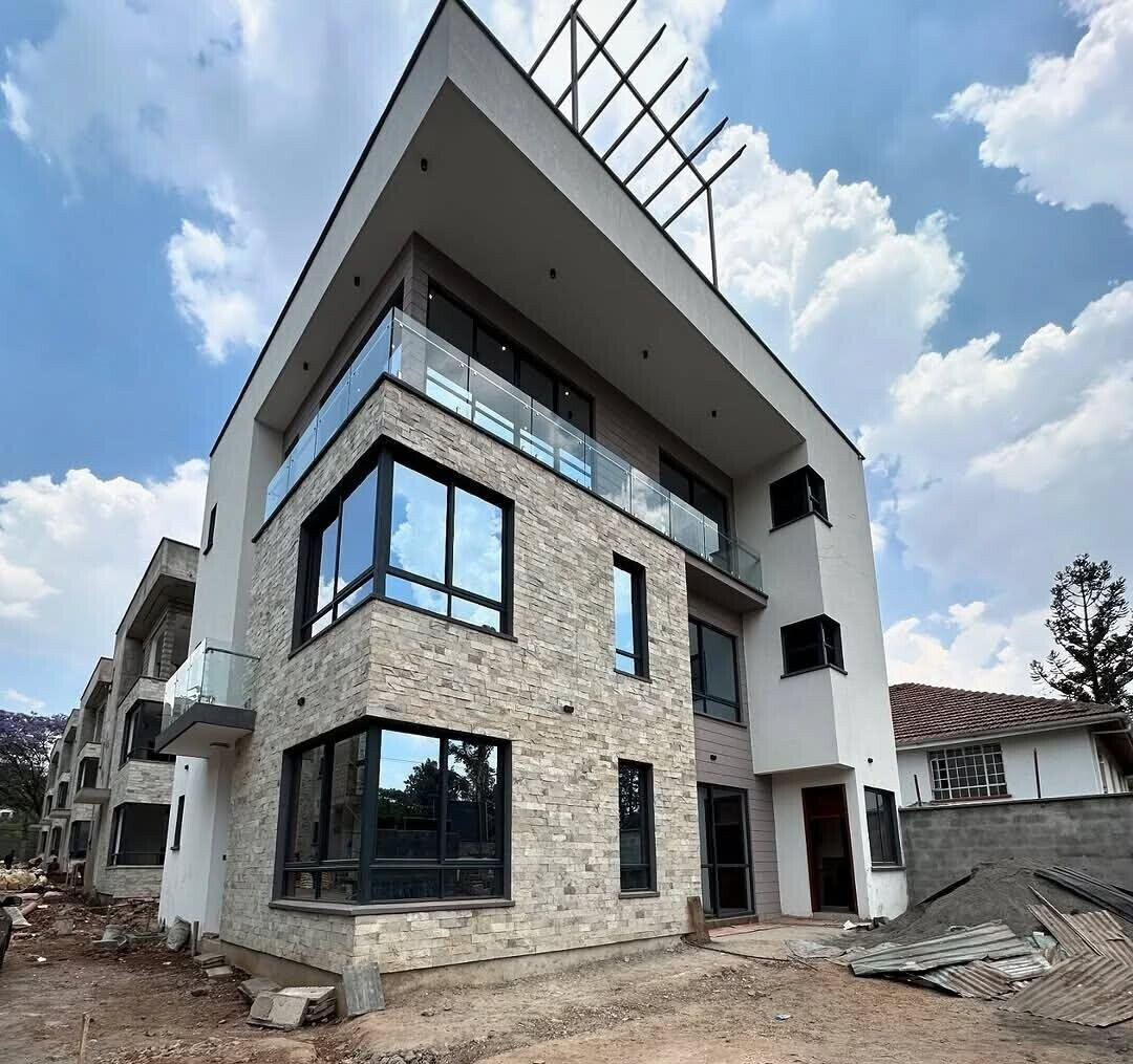 Brand New 4-Ensuite Townhouse with Generator - Lavington