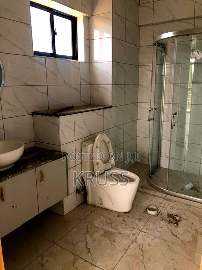 3bdrm Apartment in Nyali for sale - Image 8