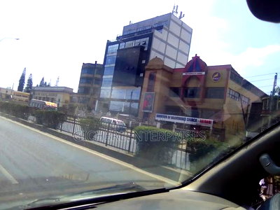 3bdrm Block of Flats in Ngara for sale - Image 3