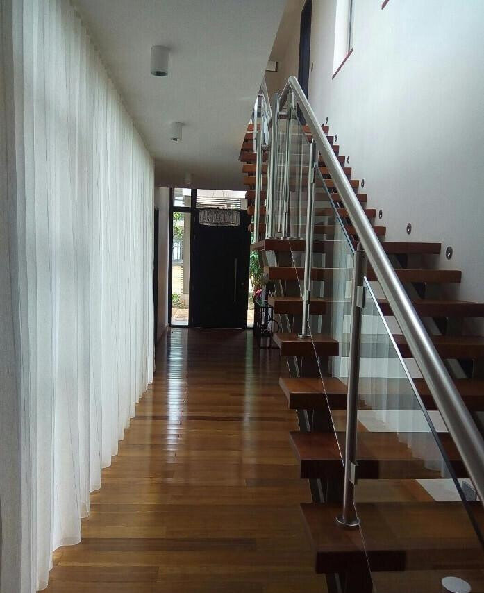 Half-Acre Villa with Private Gym & Steam Room – Karen