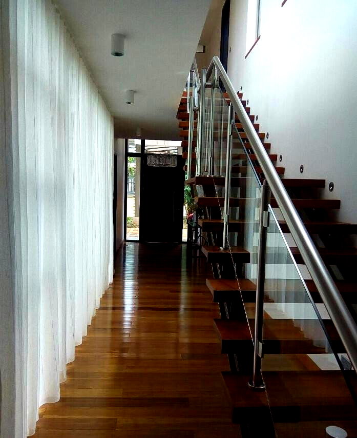 Half-Acre Villa with Private Gym & Steam Room – Karen