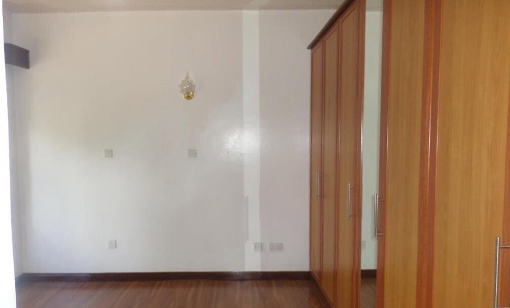4BR Townhouse with Pool & Borehole - Westlands Gated Community