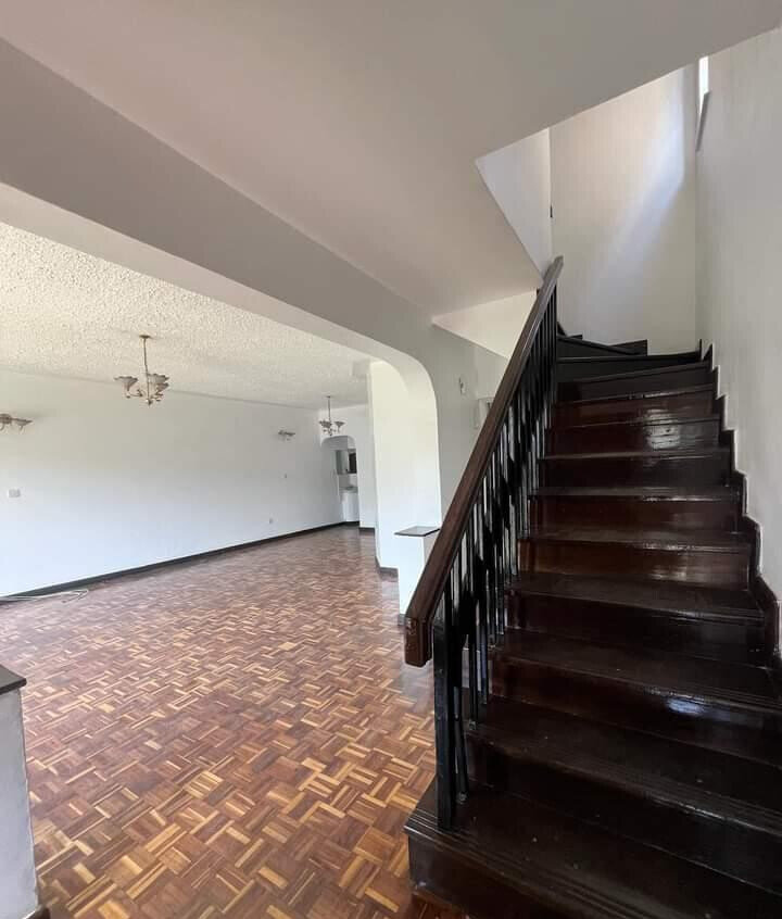 4BR Townhouse with DSQ in Serene Gated Community - Kileleshwa